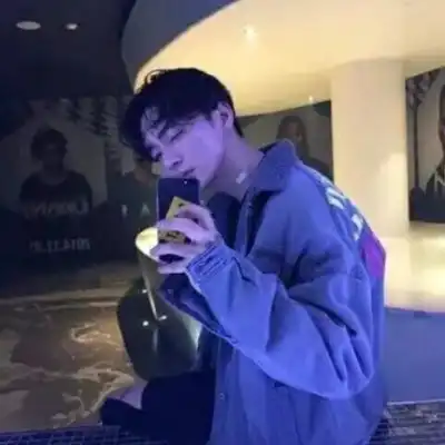阚旦娅